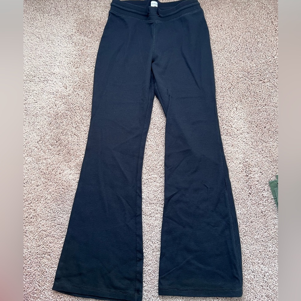 Aritzia Sundays Best Flared Pants